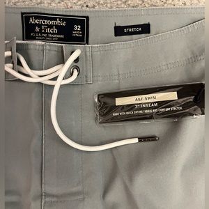 Abercrombie & Fitch NWT stretch cargo board shorts 7” men 32 A&F Swim